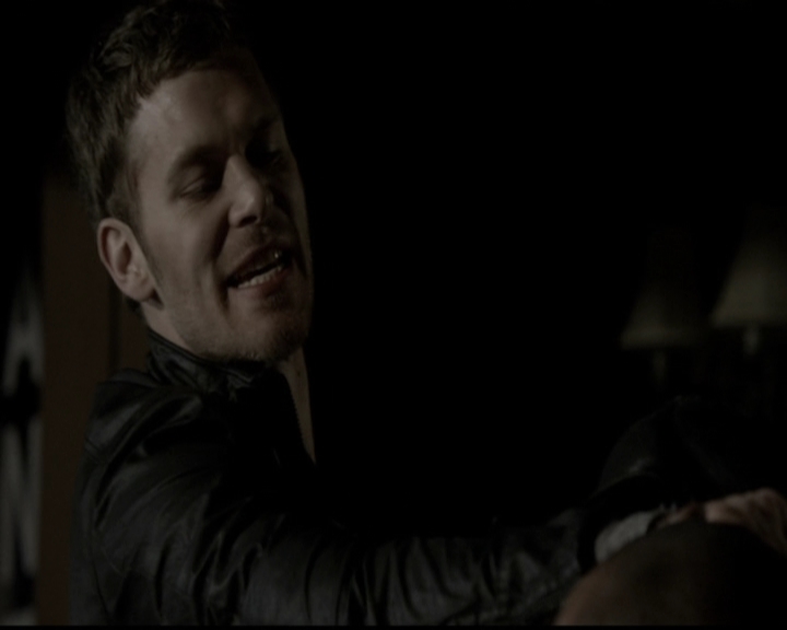 VampireDiariesWorld-dot-org_TheOriginals1x21TheBattleOfNewOrleans1708.jpg