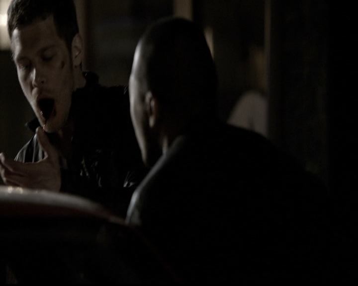 VampireDiariesWorld-dot-org_TheOriginals1x21TheBattleOfNewOrleans1760.jpg