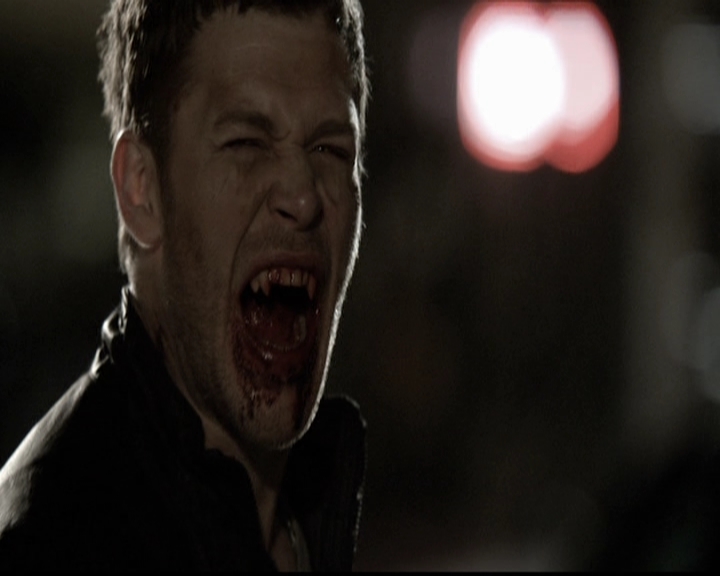 VampireDiariesWorld-dot-org_TheOriginals1x21TheBattleOfNewOrleans1787.jpg