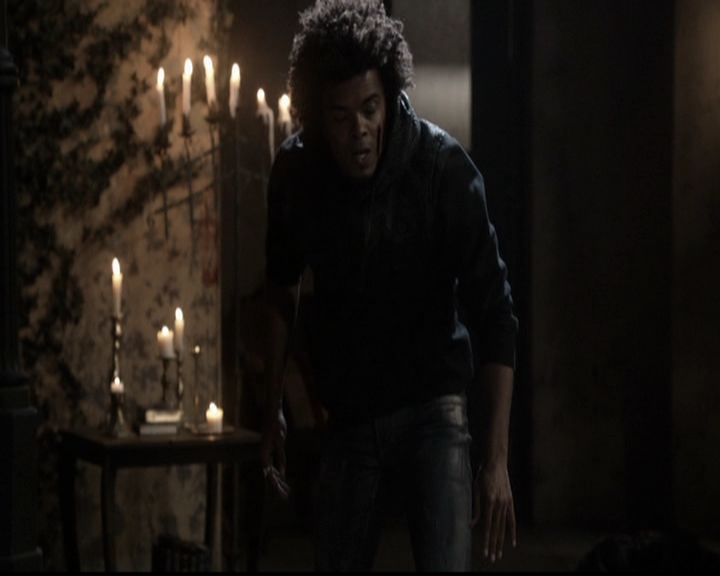 VampireDiariesWorld-dot-org_TheOriginals1x21TheBattleOfNewOrleans1796.jpg