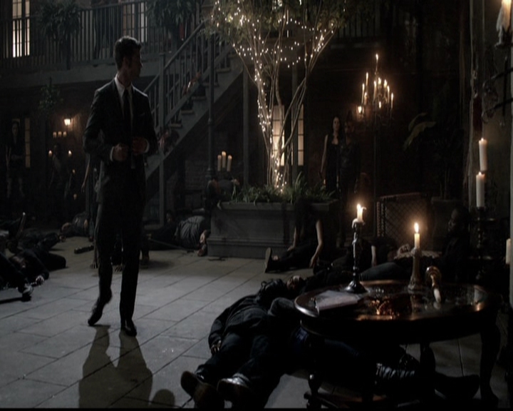 VampireDiariesWorld-dot-org_TheOriginals1x21TheBattleOfNewOrleans1798.jpg