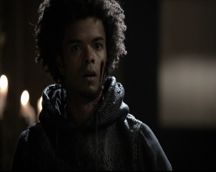 VampireDiariesWorld-dot-org_TheOriginals1x21TheBattleOfNewOrleans1808.jpg