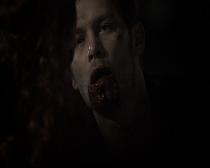 VampireDiariesWorld-dot-org_TheOriginals1x21TheBattleOfNewOrleans1904.jpg