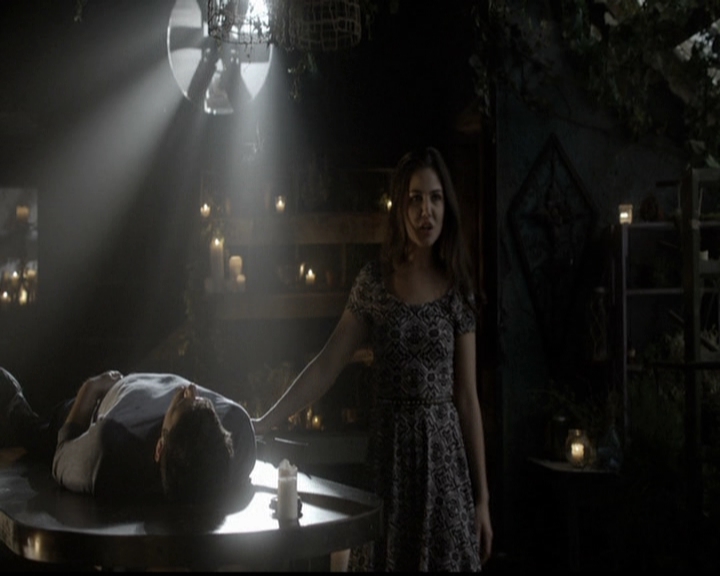 VampireDiariesWorld-dot-org_TheOriginals1x21TheBattleOfNewOrleans2015.jpg