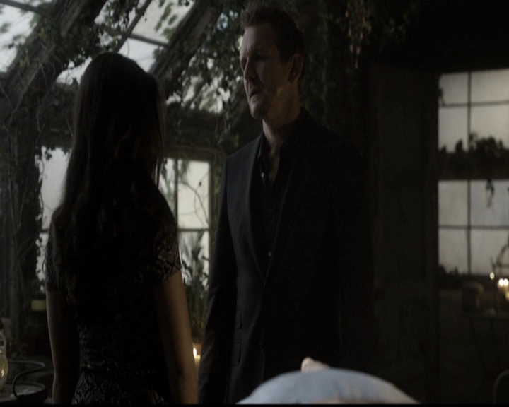 VampireDiariesWorld-dot-org_TheOriginals1x21TheBattleOfNewOrleans2022.jpg