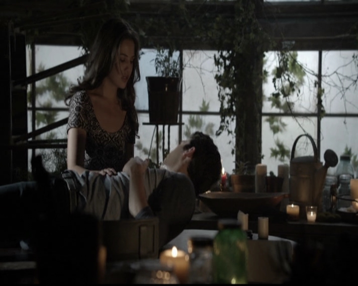 VampireDiariesWorld-dot-org_TheOriginals1x21TheBattleOfNewOrleans2048.jpg