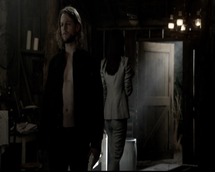 VampireDiariesWorld-dot-org_TheOriginals1x21TheBattleOfNewOrleans2125.jpg