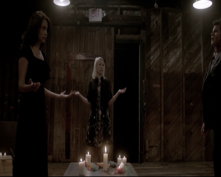 VampireDiariesWorld-dot-org_TheOriginals1x22FromACradleToAGrave-deletedscene0374.jpg