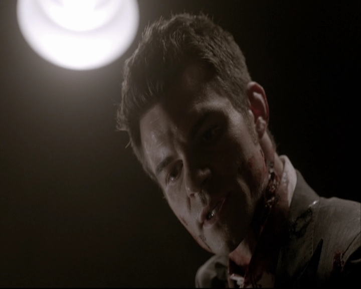 VampireDiariesWorld-dot-org_TheOriginals1x22FromACradleToAGrave-deletedscene0381.jpg