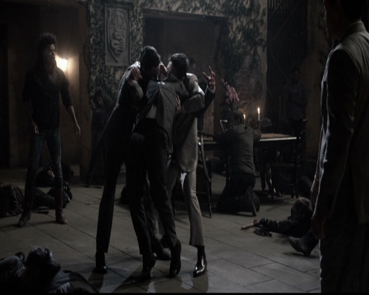 VampireDiariesWorld-dot-org_TheOriginals1x22FromACradleToAGrave1795.jpg