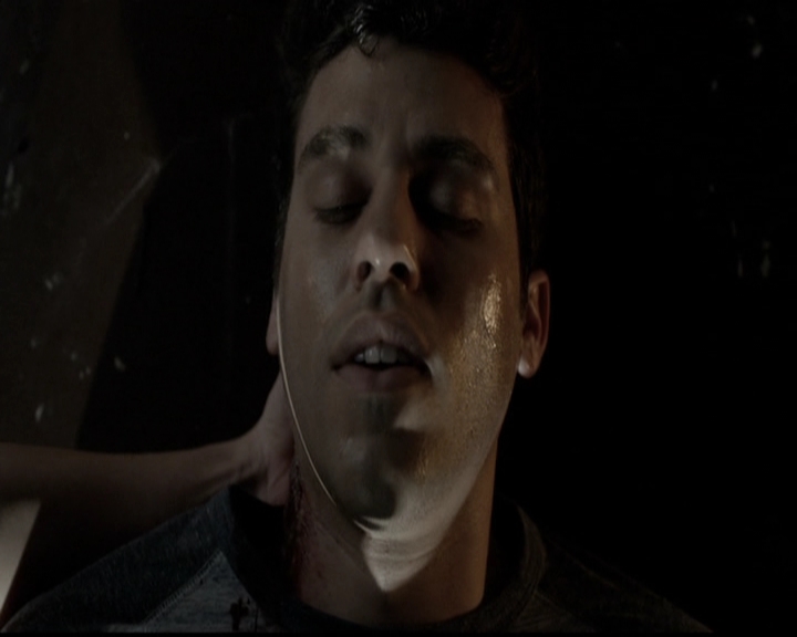 VampireDiariesWorld-dot-org_TheOriginals1x22FromACradleToAGrave1939.jpg