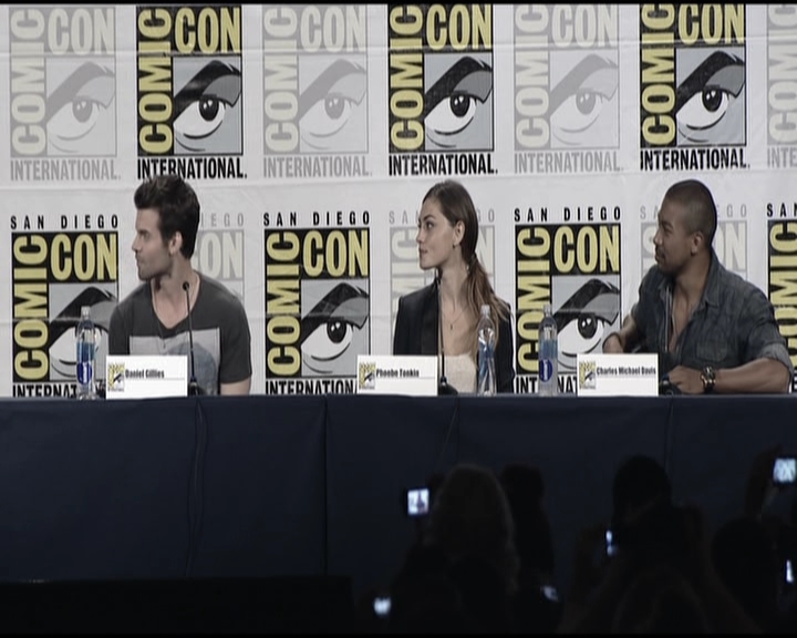 VampireDiariesWorld-dot-org_TheOriginalsS1-2013ComicConPanel0130.jpg