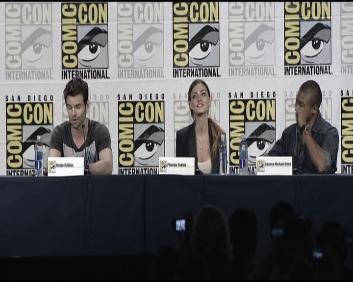 VampireDiariesWorld-dot-org_TheOriginalsS1-2013ComicConPanel0140.jpg