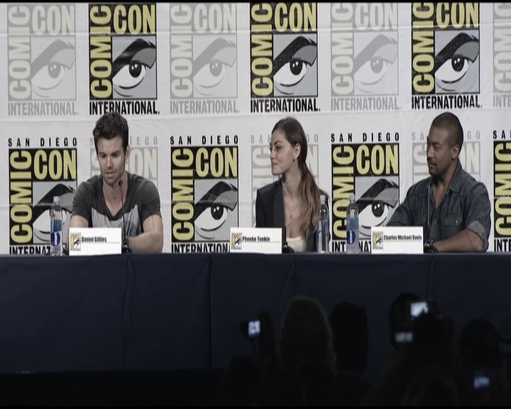 VampireDiariesWorld-dot-org_TheOriginalsS1-2013ComicConPanel0142.jpg