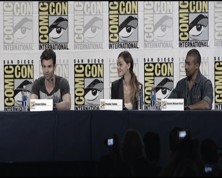 VampireDiariesWorld-dot-org_TheOriginalsS1-2013ComicConPanel0143.jpg