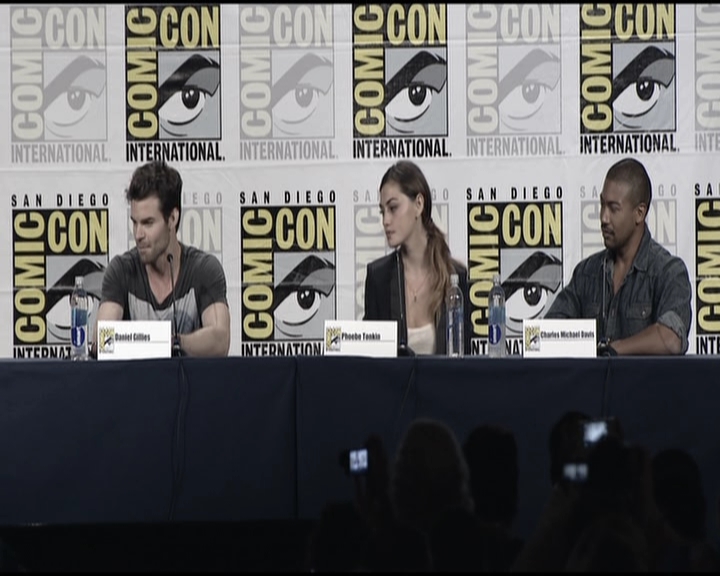 VampireDiariesWorld-dot-org_TheOriginalsS1-2013ComicConPanel0145.jpg