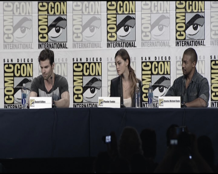 VampireDiariesWorld-dot-org_TheOriginalsS1-2013ComicConPanel0146.jpg