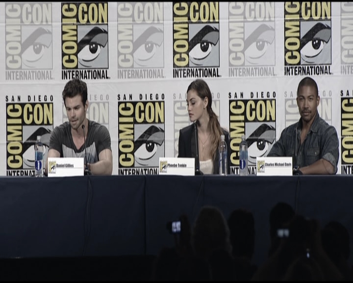 VampireDiariesWorld-dot-org_TheOriginalsS1-2013ComicConPanel0149.jpg