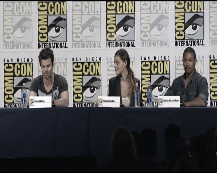 VampireDiariesWorld-dot-org_TheOriginalsS1-2013ComicConPanel0155.jpg