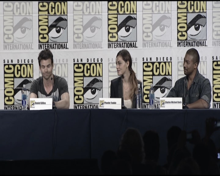 VampireDiariesWorld-dot-org_TheOriginalsS1-2013ComicConPanel0157.jpg