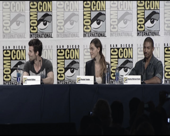 VampireDiariesWorld-dot-org_TheOriginalsS1-2013ComicConPanel0158.jpg