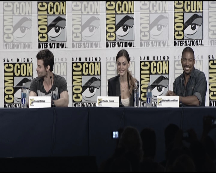 VampireDiariesWorld-dot-org_TheOriginalsS1-2013ComicConPanel0160.jpg