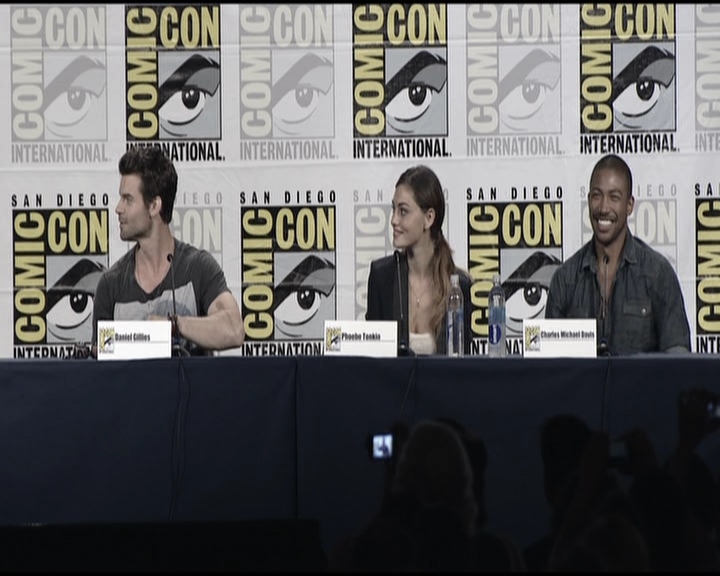 VampireDiariesWorld-dot-org_TheOriginalsS1-2013ComicConPanel0164.jpg