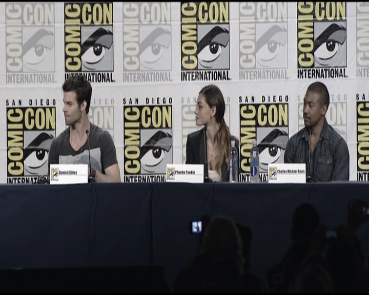 VampireDiariesWorld-dot-org_TheOriginalsS1-2013ComicConPanel0167.jpg