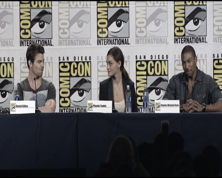 VampireDiariesWorld-dot-org_TheOriginalsS1-2013ComicConPanel0390.jpg