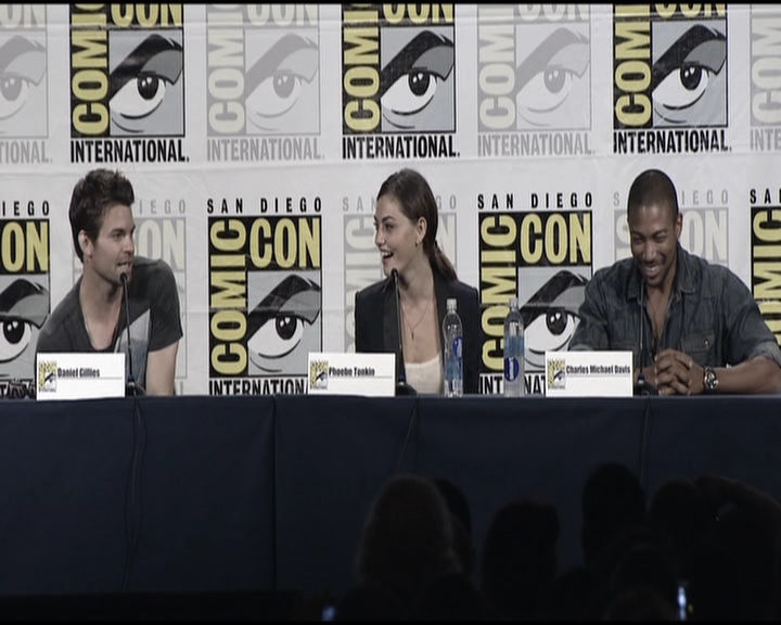 VampireDiariesWorld-dot-org_TheOriginalsS1-2013ComicConPanel0407.jpg