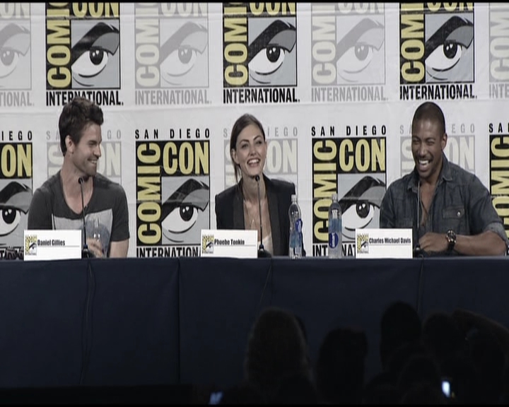 VampireDiariesWorld-dot-org_TheOriginalsS1-2013ComicConPanel0411.jpg