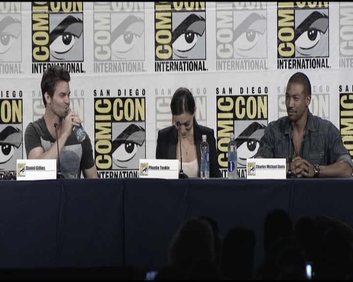 VampireDiariesWorld-dot-org_TheOriginalsS1-2013ComicConPanel0413.jpg