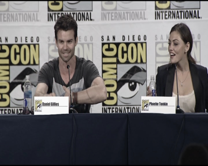 VampireDiariesWorld-dot-org_TheOriginalsS1-2013ComicConPanel0740.jpg