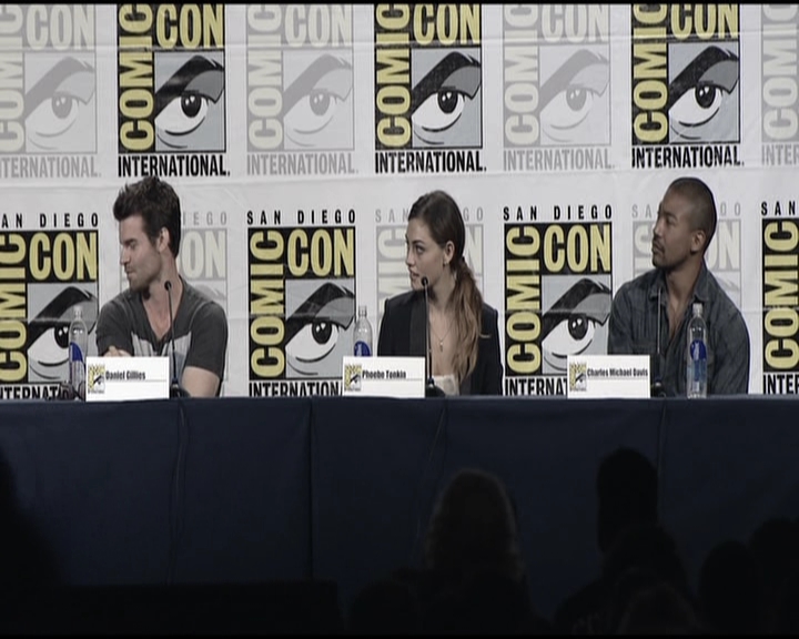 VampireDiariesWorld-dot-org_TheOriginalsS1-2013ComicConPanel0986.jpg VampireDiariesWorld-dot-org_TheOriginalsS1-2013ComicConPanel0986.jpg