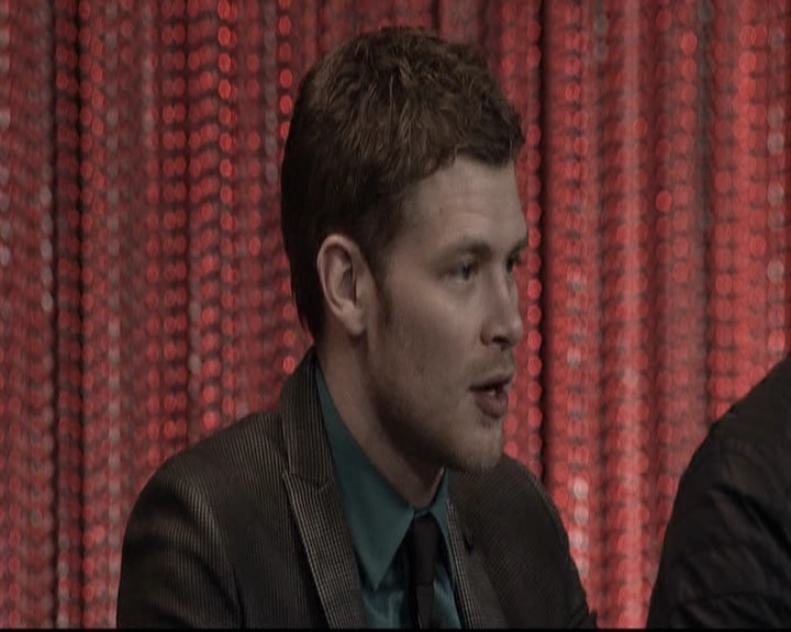 VampireDiariesWorld-dot-org_TheOriginalsS1-2014PaleyFestPanel0294.jpg