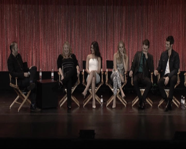 VampireDiariesWorld-dot-org_TheOriginalsS1-2014PaleyFestPanel0882.jpg