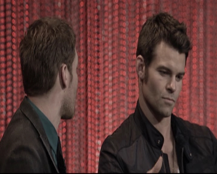 VampireDiariesWorld-dot-org_TheOriginalsS1-2014PaleyFestPanel0964.jpg