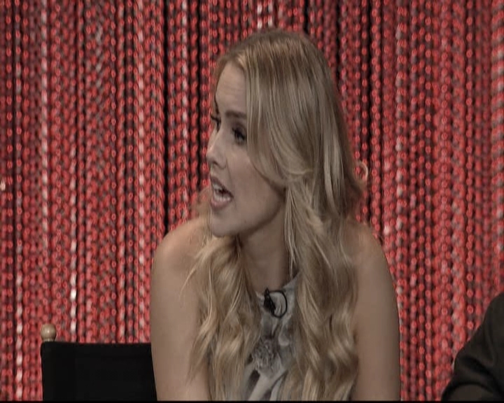 VampireDiariesWorld-dot-org_TheOriginalsS1-2014PaleyFestPanel1060.jpg