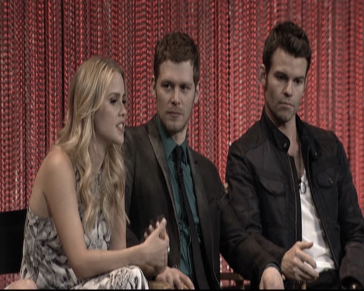 VampireDiariesWorld-dot-org_TheOriginalsS1-2014PaleyFestPanel1066.jpg