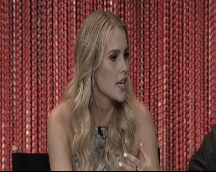 VampireDiariesWorld-dot-org_TheOriginalsS1-2014PaleyFestPanel1071.jpg