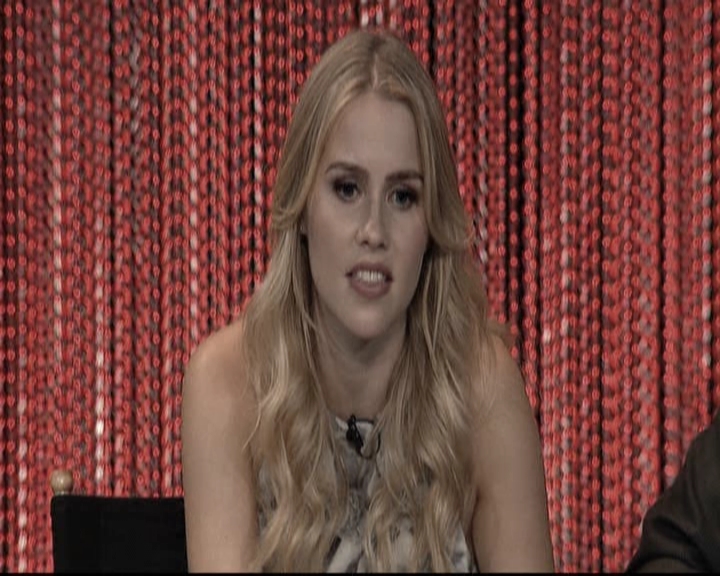 VampireDiariesWorld-dot-org_TheOriginalsS1-2014PaleyFestPanel1079.jpg