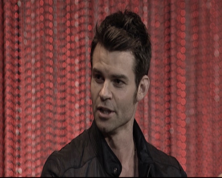 VampireDiariesWorld-dot-org_TheOriginalsS1-2014PaleyFestPanel1290.jpg