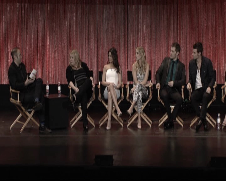 VampireDiariesWorld-dot-org_TheOriginalsS1-2014PaleyFestPanel1318.jpg