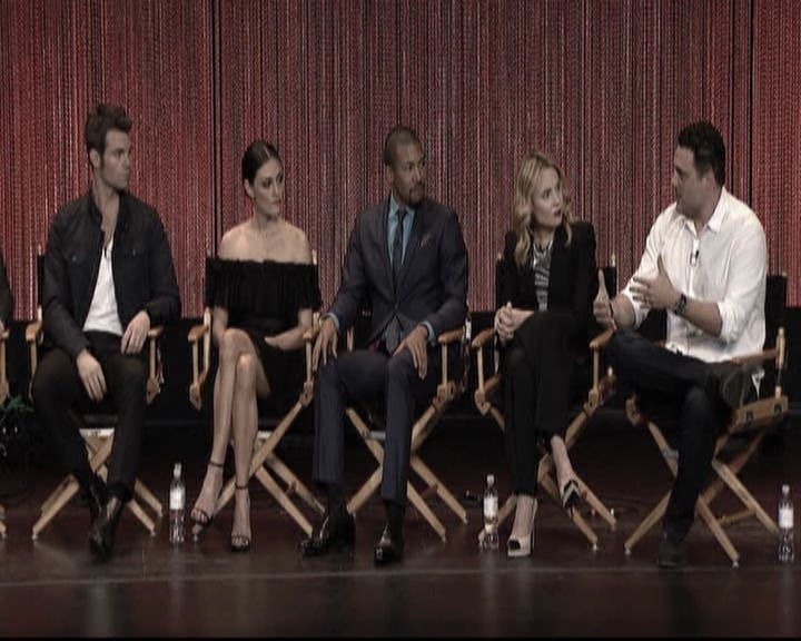 VampireDiariesWorld-dot-org_TheOriginalsS1-2014PaleyFestPanel1407.jpg