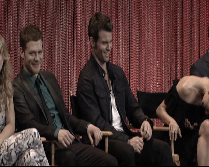 VampireDiariesWorld-dot-org_TheOriginalsS1-2014PaleyFestPanel1485.jpg