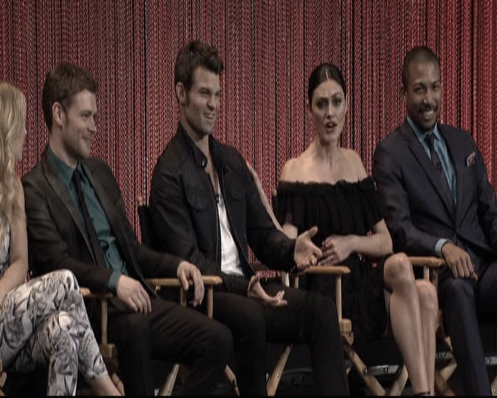 VampireDiariesWorld-dot-org_TheOriginalsS1-2014PaleyFestPanel1497.jpg