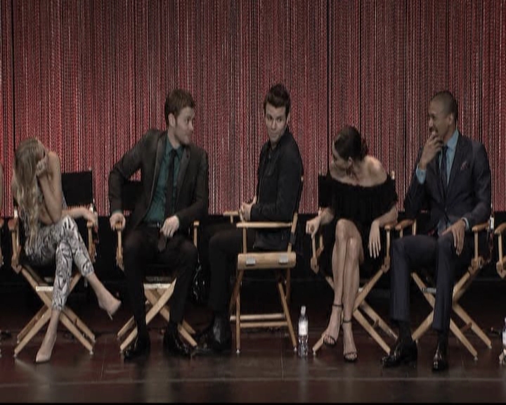 VampireDiariesWorld-dot-org_TheOriginalsS1-2014PaleyFestPanel1522.jpg