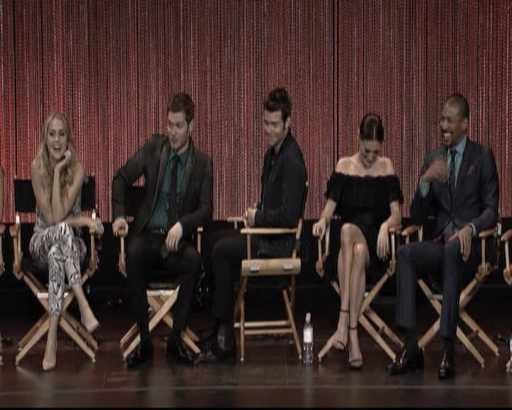 VampireDiariesWorld-dot-org_TheOriginalsS1-2014PaleyFestPanel1523.jpg