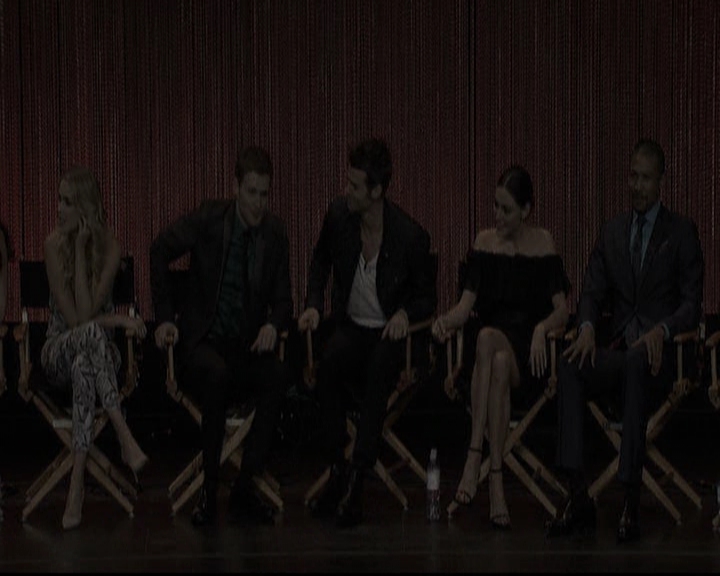 VampireDiariesWorld-dot-org_TheOriginalsS1-2014PaleyFestPanel1528.jpg