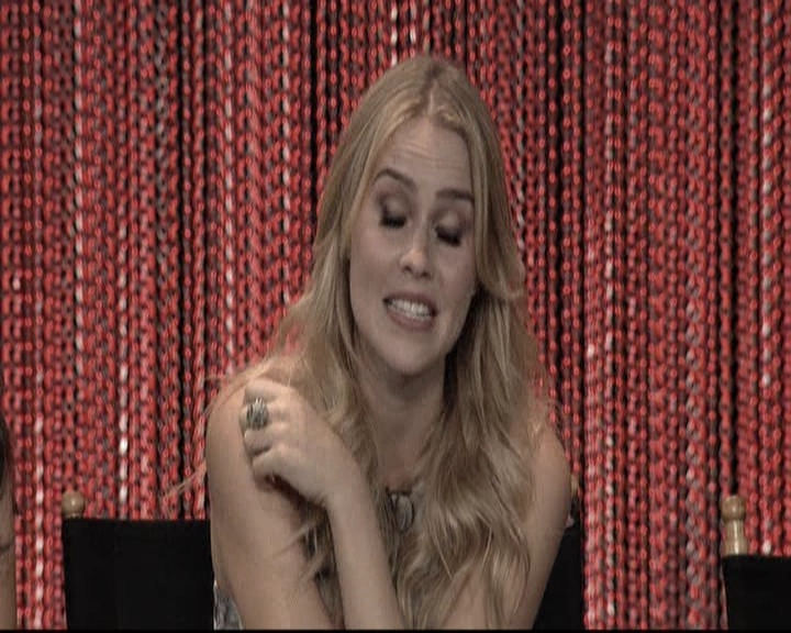 VampireDiariesWorld-dot-org_TheOriginalsS1-2014PaleyFestPanel1640.jpg